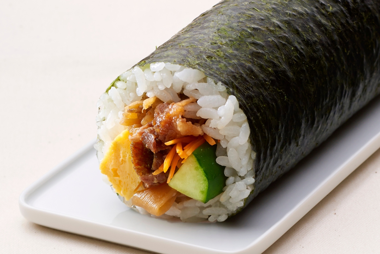 柿安名物の牛肉しぐれ煮 恵方巻