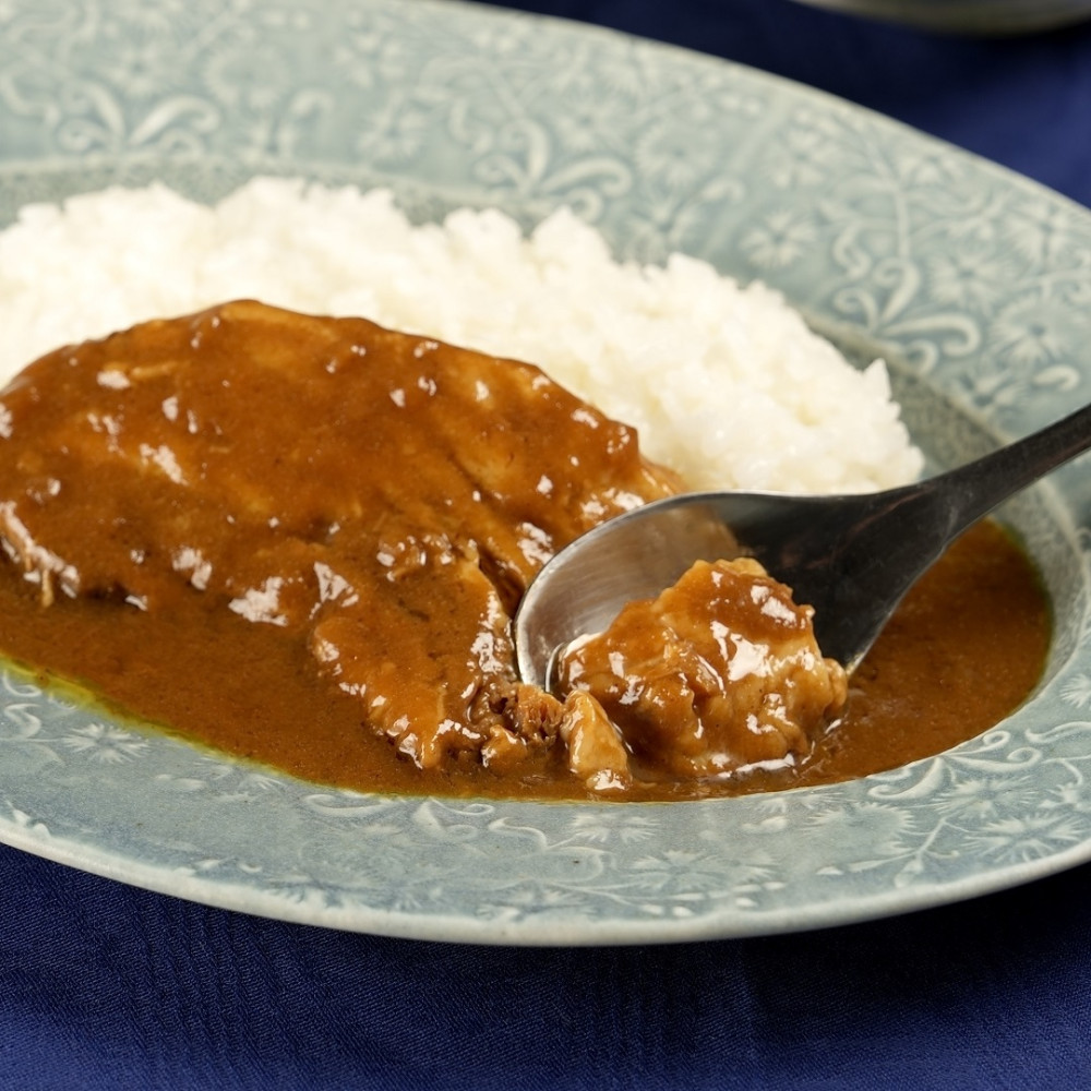 スプーンでほぐれる柔らかさ