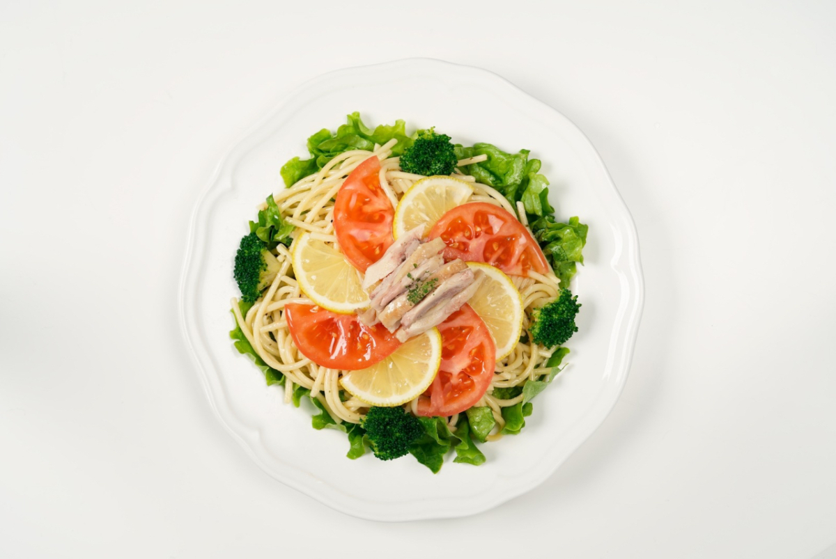 チキンと塩レモンの冷製パスタ
