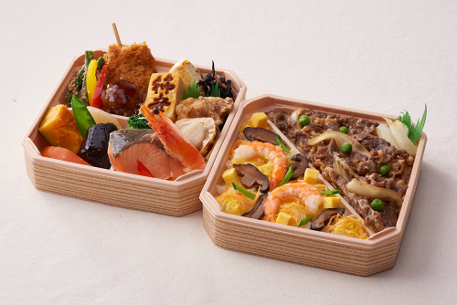 おかずや華やか二段弁当