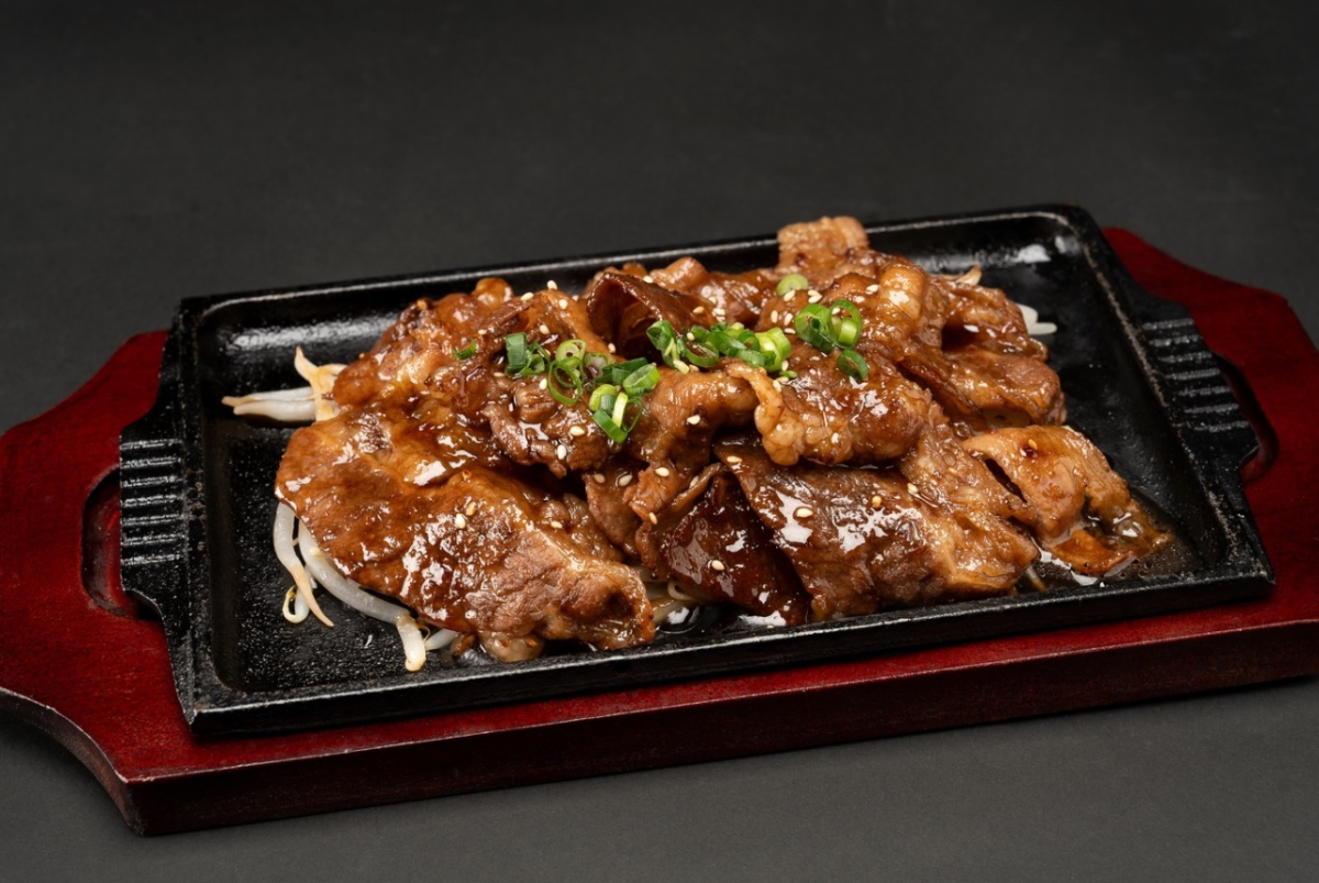 鉄板 牛カルビ焼肉